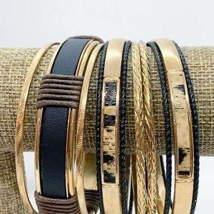 Set of bangles